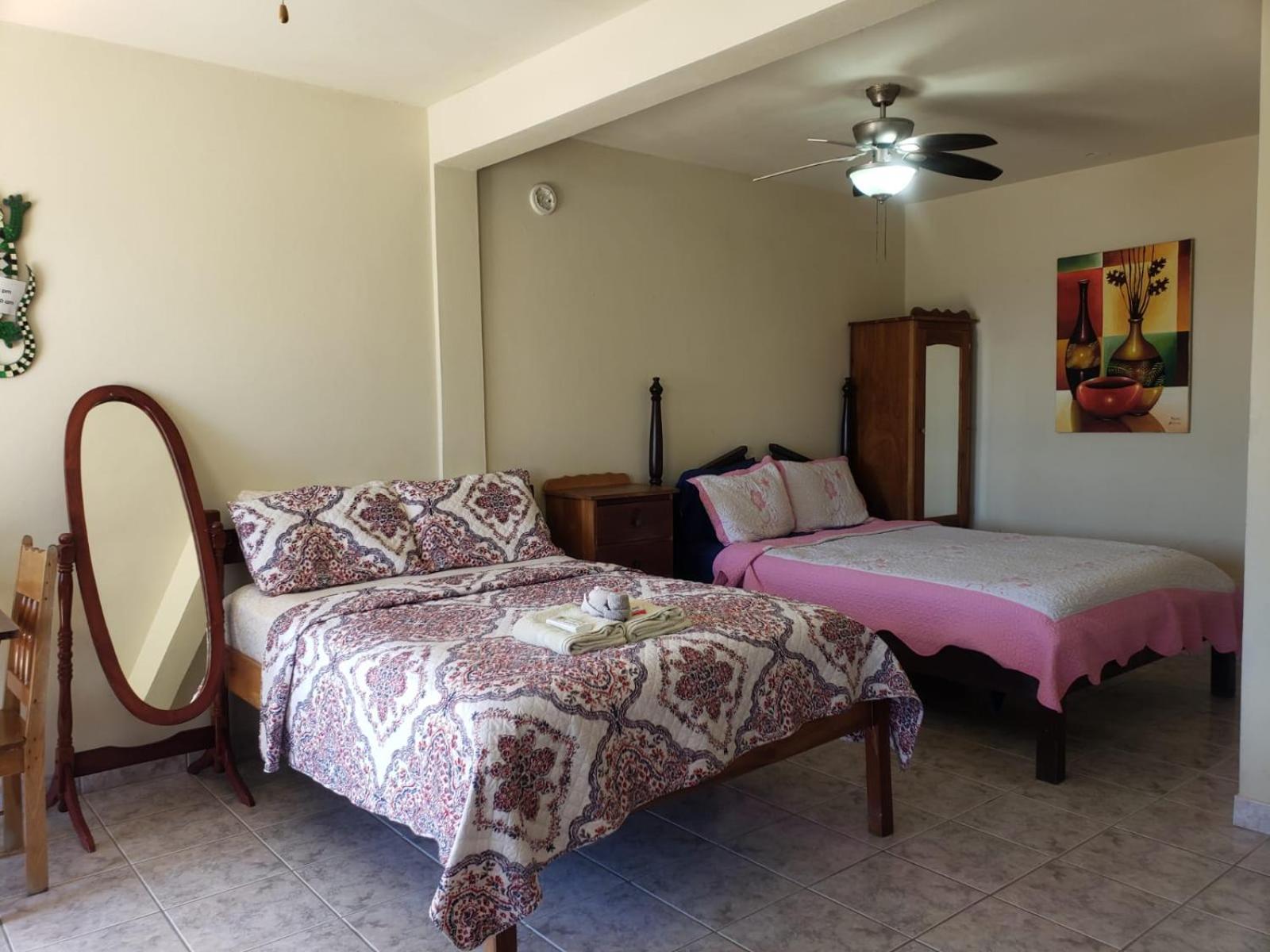 Beach Side Condos Caye Caulker By Ccvh Экстерьер фото