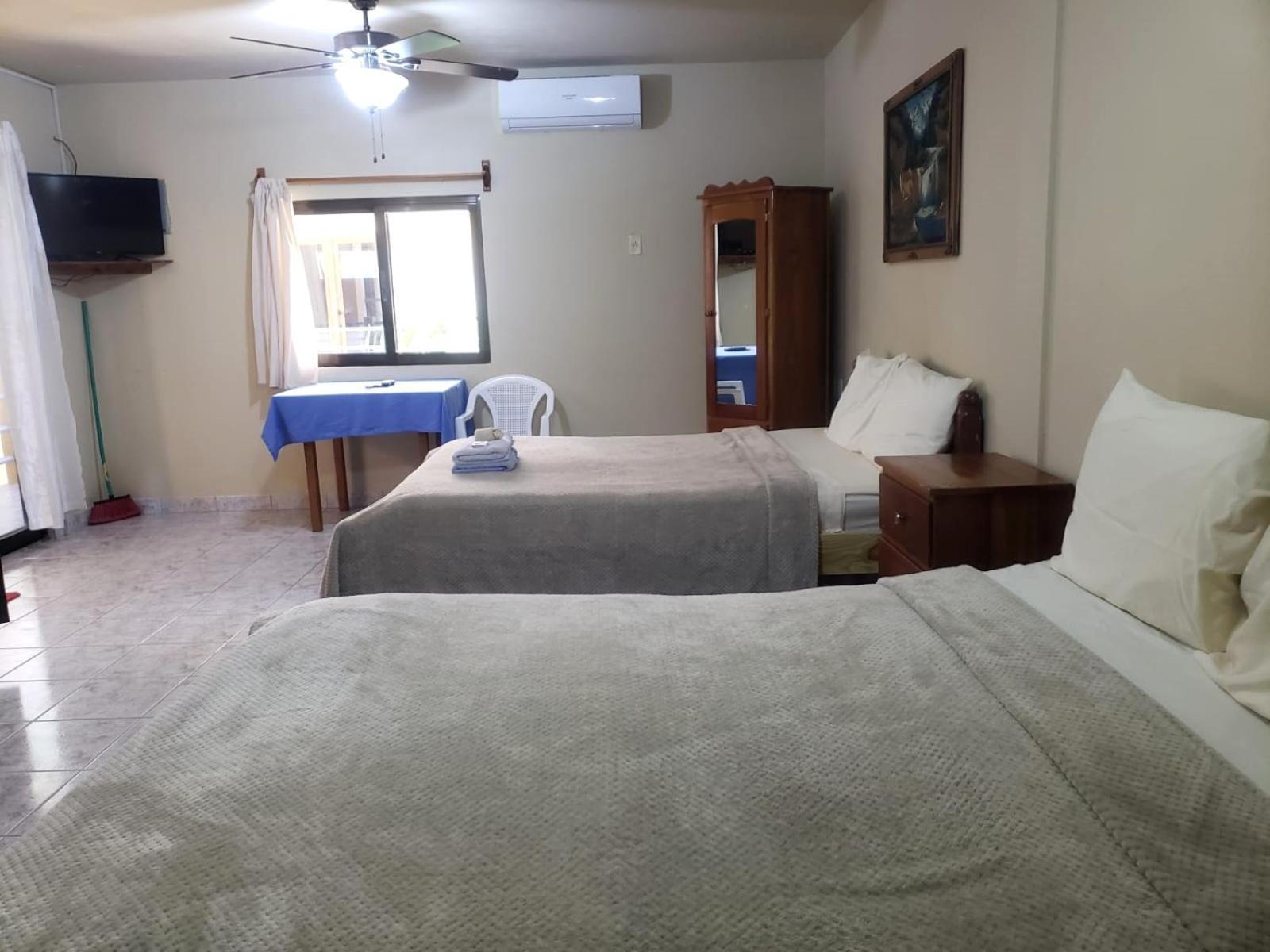 Beach Side Condos Caye Caulker By Ccvh Экстерьер фото